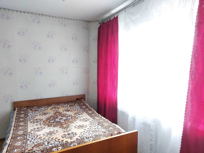 4-х кім. кв-ра на 3 поверсі. вул. В.Коваленка (Пухова). - фото 1