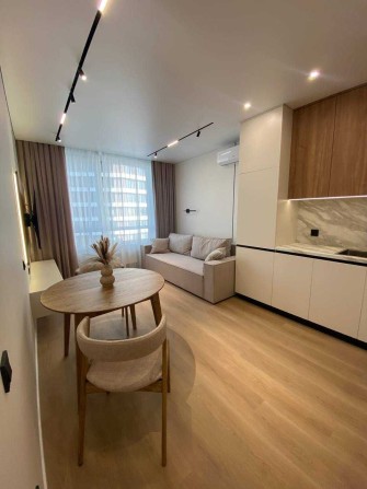Продам свою 1-кімнатну в ЖК Great,з видом на Дніпро .метро Осокорки - фото 1