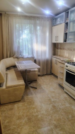 Продам 3 кімнатну квартиру в районі Епіцентру - фото 1