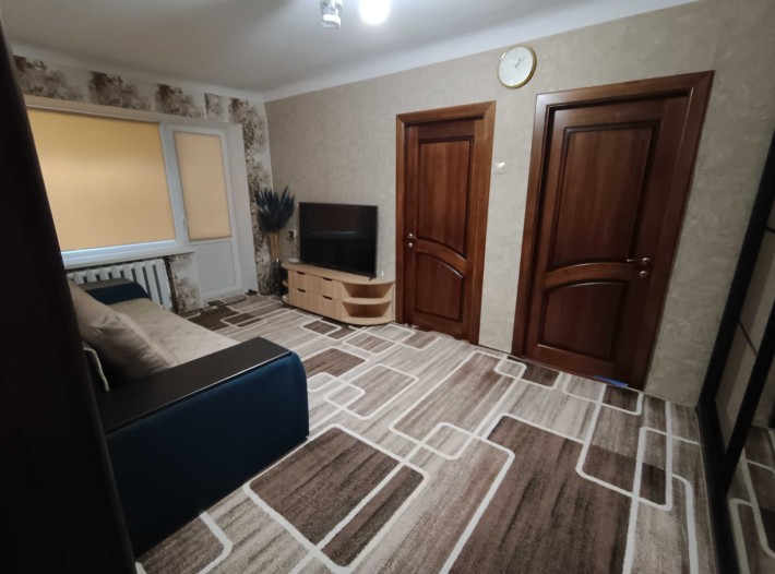 Продаж 3-кімнатної квартири з квадратурою 2-кімнатної БЕЗ КОМІСІЇ - фото 1
