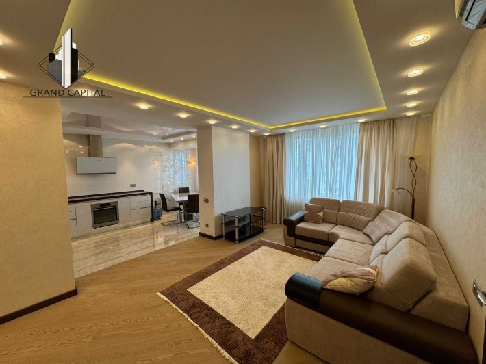 Продаж видової 2-кімнатної квартира в ЖК Silver Breeze - фото 1