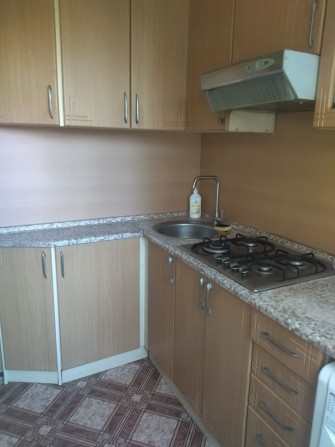 Продам трёхкомнатную квартиру р-н Нива - фото 1