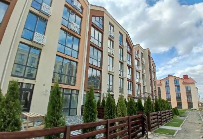 БЕЗ % Продам двокімнатну квартиру з власним двориком. Розстрочка - фото 1