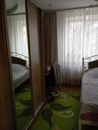 Продам  2 х кімнатну квартиру - фото 1