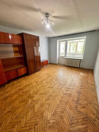 3к Вишенька проспект Космонавтів трикімнатна квартира - фото 1