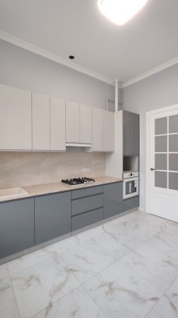 Продаж двокімнатної квартири в центрі міста - фото 1