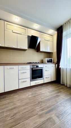 Продам 3к кв з євроремонтом! Гарне планування! Заходь і живи - фото 1