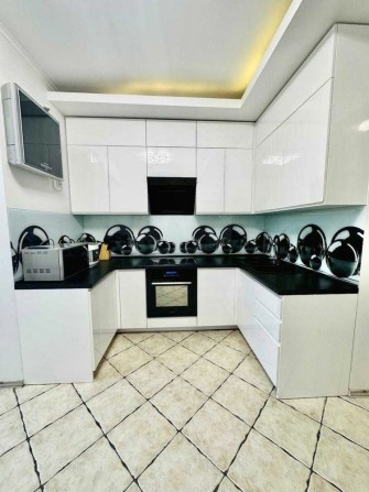 Продам просторную 3к квартиру в кирпичном доме!Ул.Рабочая / НацГвардии - фото 1