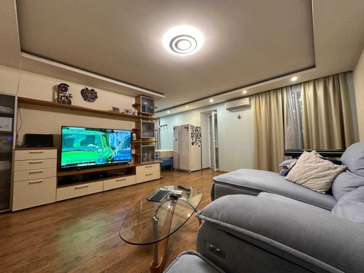 Продам 3х кімнатну квартиру 95м2 Парк Казакова новобудова Гагаріна - фото 1