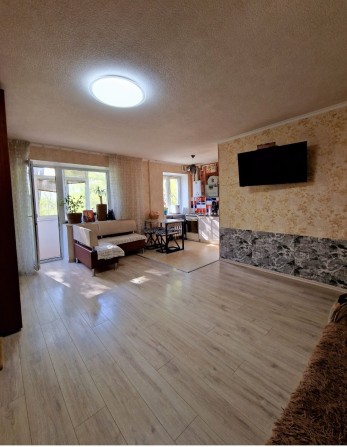 Продам 2 комнатную квартиру в Приднепровске. Вознюка. - фото 1