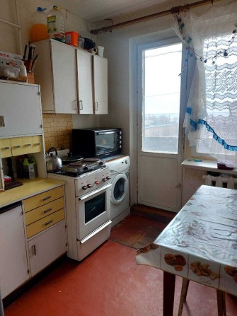 Продам 2/3 частини в 3х кімн. квартирі по вул.Толстого біля "Делікату" - фото 1