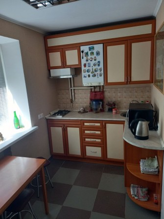 Продам 3х кімнатну квартиру по вулиці Короленко - фото 1