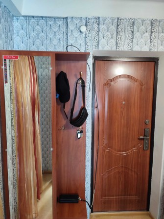 Продам 1 к. квартиру вул. Михайлова 3/5 (р-н 9 лікарні) - фото 1