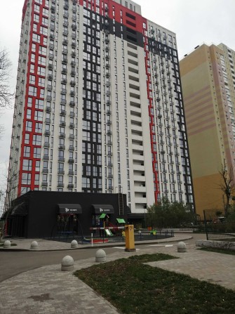3к квартира пр-т Науки 58В. 78 м2. Кв-ра в Голосіївському районі Київа - фото 1