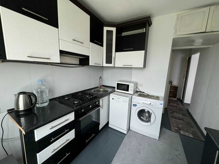 Продам 1 кімнатну квартиру - фото 1
