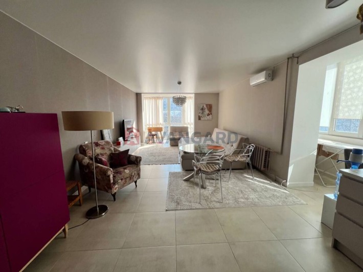 Продам 3 к - ну квартиру на вулиці Крутогірний Узвіз, 9/ парк Шевченко - фото 1