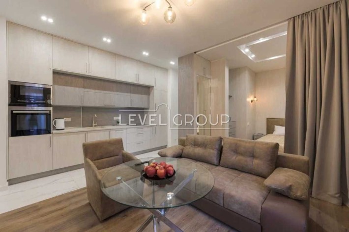Продаж 1-кімнатної квартири з ремонтом, ст. м Печерська, Печерський - фото 1