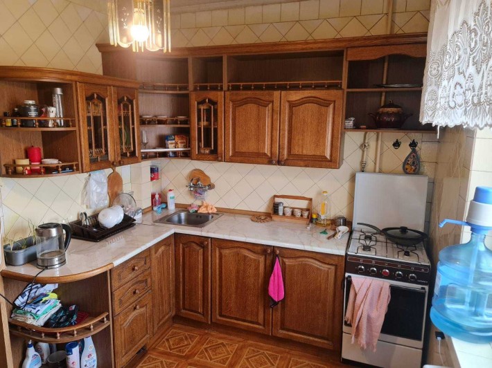 Продам 3 кім. квартиру пров.Квітневий 7, ТРЦ Ретровіль. - фото 1