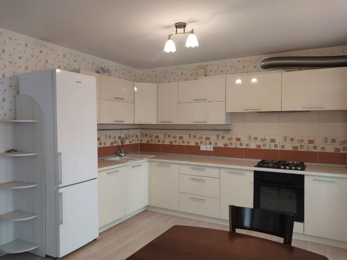 Продаж 4 кімнатної квартири - фото 1