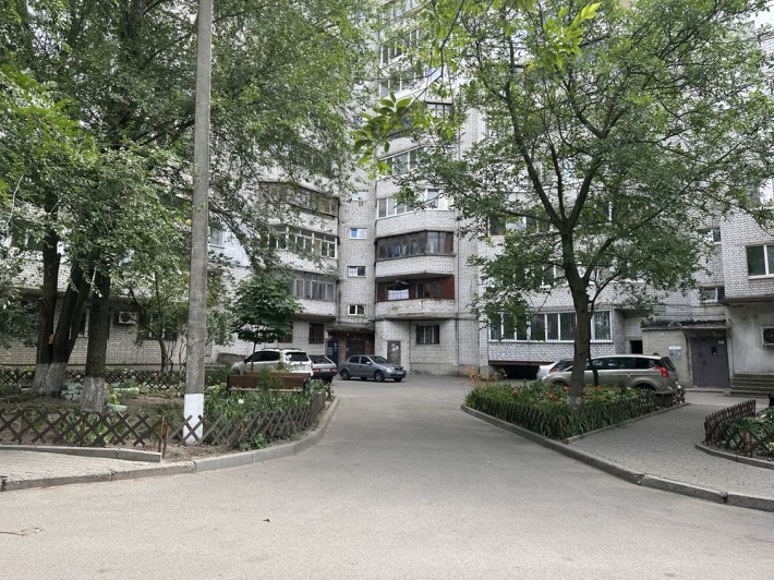 Продажа квартиры. Тополь.Запорожское шоссе. Шевченковский район - фото 1