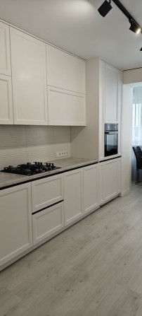 Продам квартиру з ремонтом - фото 1