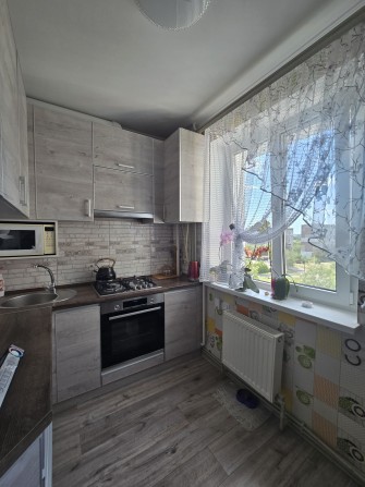 Продаж 1к Героїв України 28. З ремонтом, газове опалення. Фортечний - фото 1