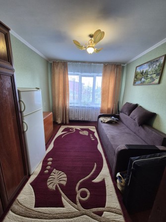 Продаж 1/2частини в 2кім.квартирі,Центр(Перемоги/Короленка - фото 1