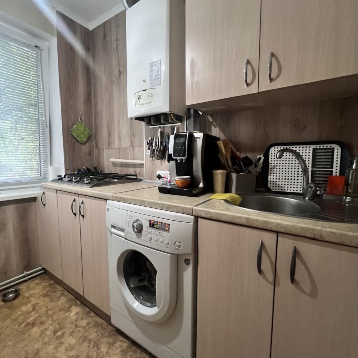 Продам 2 кімнатну квартиру по вул. Яновського - фото 1