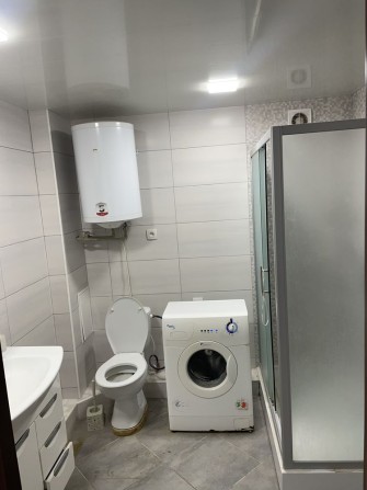 Продам 2х-комн.Видовую квартиру.Центр.12-апреля. - фото 1
