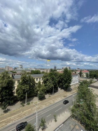 Продам без комиссии риелтору 2 к квартиру  Гагарина,3 красивый вид - фото 1