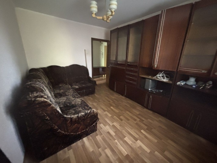 Продаю 3  кімнатну квартиру - фото 1
