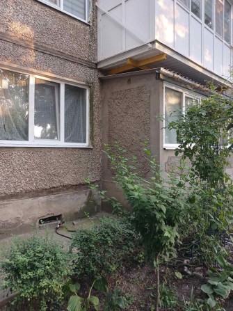 Срочно, 3 ком. Ул.Парковая, 1/5 , пристройка, 17т. - фото 1