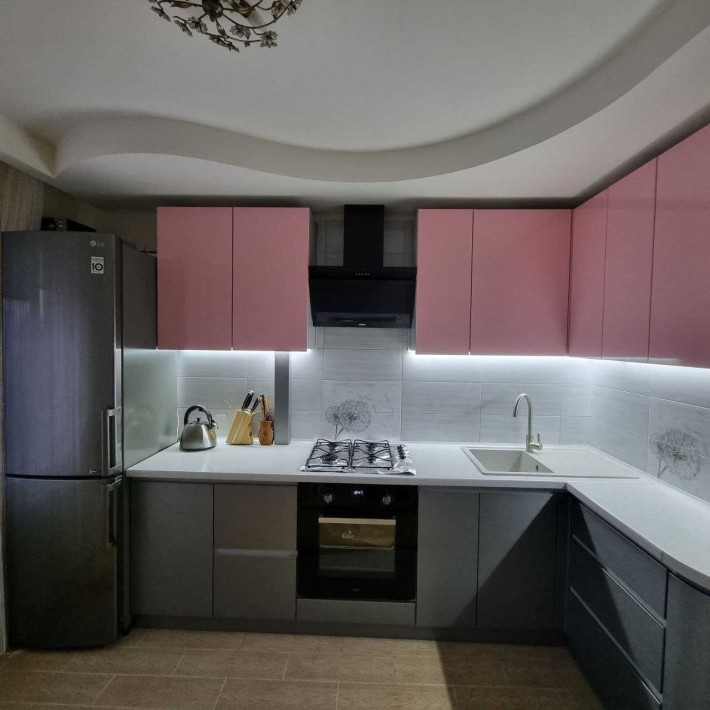 Продам 3к Парус Коммунар Свежий  ремонт ! - фото 1