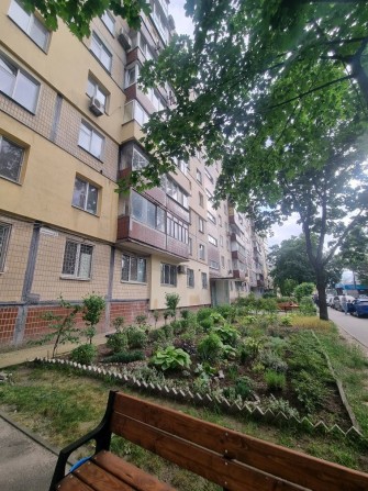 Продажа 2-х км квартиры Ж.М. Красный Камень!  Новокодакский р-н! - фото 1