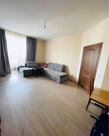 Продаж теплої сонячної квартири у новобудові - фото 1