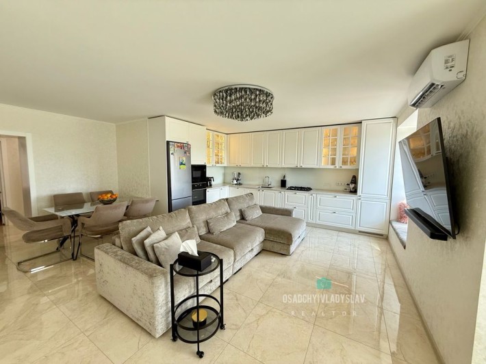 ТОП-квартира! 3-к ЖК Ривер Парк | 92 м² | Преміум ремонт - фото 1