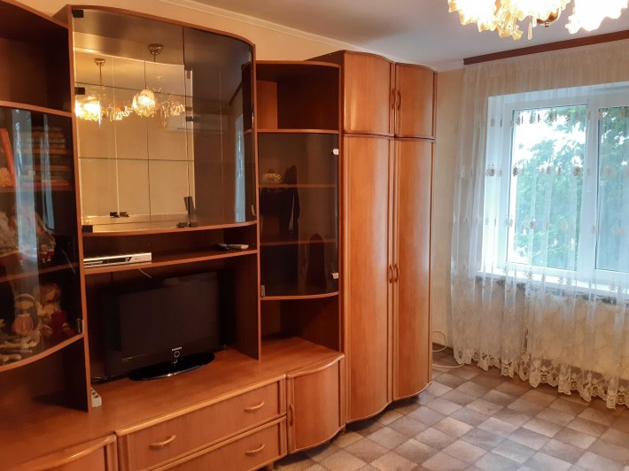 Продам 2 кімн. кв. Європейський ринок - фото 1