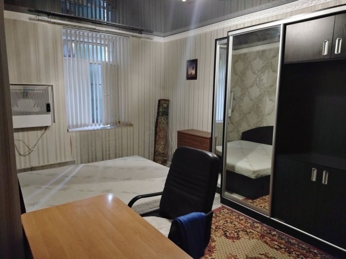 Продаю однокомнатную квартиру в Центральном районе - фото 1