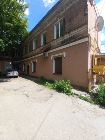 Продам квартиру в центре - фото 1