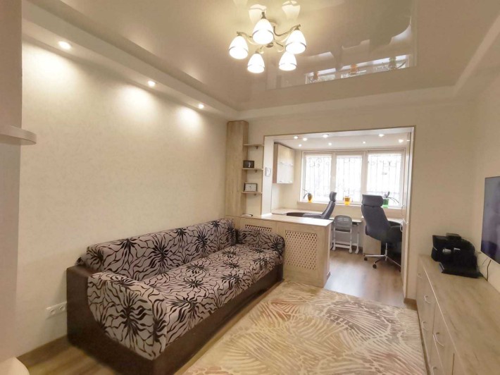 Продаж 2-кімнатної квартири в Комунарському районі - фото 1