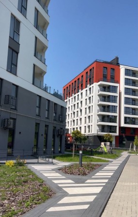 Продаж 3-кімнатної квартири з терасою в ЖК Світанок - фото 1