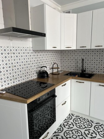 Продам 1 но кімнатну квартиру в ЖК Мрія 50м2, 10/10 - фото 1
