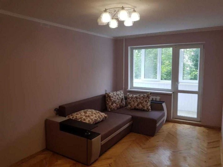 Продаж 3-кім. квартири на вул. Грінченка - фото 1