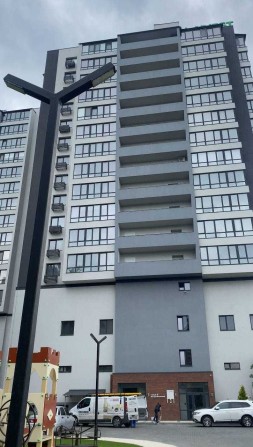 Видова квартира в новобудові, пр. Центральний. Автономне опалення - фото 1