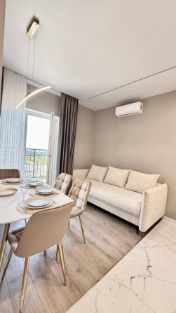 Однокомнатная квартира с дизайн ремонтом, 60 Жемчужина, Краснова - фото 1