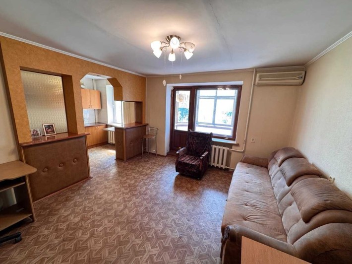 Продаю 2-кімнатна квартира  вул. Шосейна, 60  район Центрального ринку - фото 1