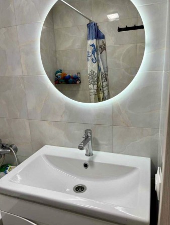 Продам 2 ком квартиру в Александровском  р-не Малый рынок - фото 1