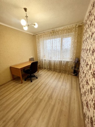 Продам 4х комнатную квартиру в Лесках, рн АТБ, Карпенко/белая - фото 1