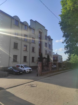 Продаж квартири на вул. Таджицька - фото 1