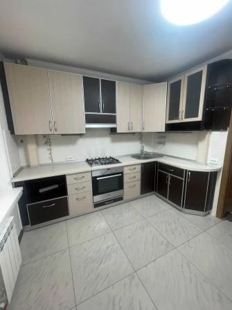 Продам 2-к.кв, вул.Шкільна, Олександрівський район, відмінний стан - фото 1